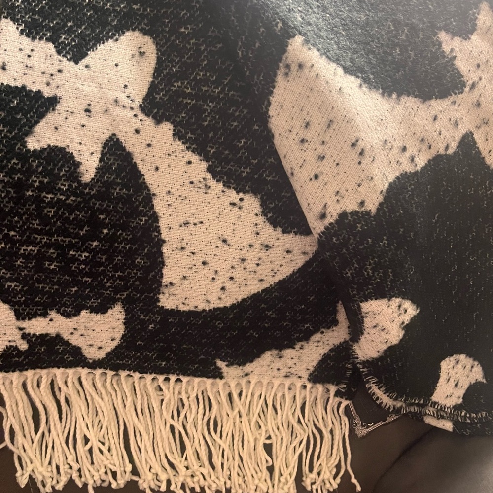 Gorgeous and soft Bat Halloween blanket by Well Dressed Home